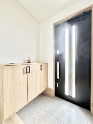 ���ց@�����`Entrance�`�@���ւ͉Ƃ̊�Ƃ����܂����䂪�Ƃ̃Z���X�����肰�Ȃ����������閣�͂��錺�֑�����y���݂̈�B�A���x�ɉƑ����ق��Ƃł���S�n�悢��ԑ������؂ł��ˁ�