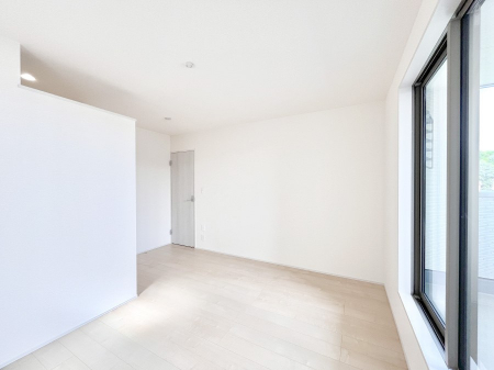 �Q���@�E�H�[�N�C���N���[�[�b�g�����邨�����B�G�߂��Ƃ̓���ւ����s�v�ŕ֗��ł��I