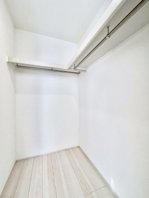 ̑@EH[NCN[[bgtŐԂLpł܂B