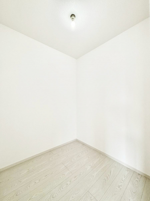 ���̑��@�����`Walk-in Closet�`�@�K�v�Ȃ��̂�R�[�f�B�l�[�g���ꗗ���Ċm�F�ł��A�g�x�x�⏀�����Z���ԂōςރE�H�[�N�C���N���[�[�b�g��ݒu���܂����B�Ƃ̒�����������Ƃ�����֗��Ȏ��[�X�y�[�X�ł��B