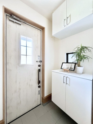 ���ց@�������������`Entrance�`�@�Ƃ̒��ł��q�l���}����ŏ��̏ꏊ�ł��錺�ւ́A�Ƃ̈�ۂ��̂��̂ł��I�L�x�Ȍ��֎��[�ŁA����Y��ɕۂ��Ƃ��o���܂��􌺊ւɂ͂����Ղ���[�̉��ʔ��������I