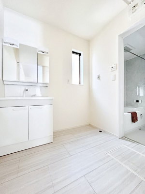 ���̑��@�������a�������`Dressing Room�`�@�Â��Ȃ肪���Ȑ��ʏ�����������ƍ̌��Ɗ��C���\�Ȃ̂ŋC�����悭���g�������܂��B�O�ʋ��^�C�v�̐��ʑ�͋������[�ŎU�炩�肪���Ȑ��ʏ����X�b�L����