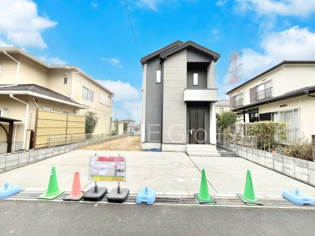 ���n�O�ώʐ^�@�O�ρ`Exterior�`�@�ՐÂȏZ��n�Ŏq��ĉƑ��Ƀs�b�^���B�����̂��U�������K�ȗ΂Ɍb�܂ꂽ�G���A�ŁA���R�ɕ�܂ꂽ���₩�ȕ�炵���������邽�߂́A��Ƃ肠��Z���������Ă��܂��B