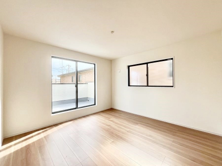 ̑ρ@`Bed Room`  ulvƂvwł肭낰QB  ̉Ǝ₨dɔꂽ̓tJtJ̃xbgŖĂBer{IĂKȍL