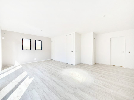 ���̑����ρ@���邢�z���������A�����̕��͋C�ɖ��������_�C�j���O�B   