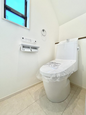 gC@Pn`Toilet`@YEXbLEKȃEHVbgtgCł낰ԂłB1A2KɃgCXy[XǏ薾邭AKԂƂȂĂ܂gꏊ炱̔złI