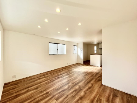 ̑ρ@Pn`Kitchen`@beރrOAȂLb`BƂ́Ał͂ȂA炵AKɂꏊBΊ̖A炬̓X̂߂ɁAŐV̐ݔEdl̗pB