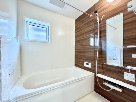 @`Bath Room`@͋C̗ŖɌătbVB@\tĂ̂ŗׂ̐@uŐ􂢏オ󕨂AJ̓VCCɂ邱Ƃ\łB