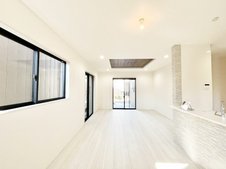 ���̑����ρ@�Ƒ������R�ƏW�܂�e���̃X�y�[�X�ɂȂ肻��