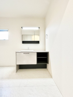 ���ʑ�E���ʏ��@���[�͂Ƌ@�\���ɗD�ꂽ���ʉ��ϑ�