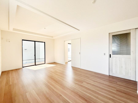 ̑ρ@S`Living`@ɂ݂͂ȂWAHƊybn܂BbɖɂȂ肷āAY锼߂ɂȂĂ܂Bȑ̊Ԃ̍KĂꏊł肽B