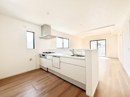 Lb`@S`Kitchen`@u͉낤vȃLb`Ȃv藿łႢ܂BLb`̓rO]ł܂BƑȂ邨Ƃɂ܂B