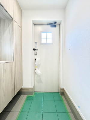 ���ց@������A�������`Entrance�`�@�Ƃ̒��ł��q�l���}����ŏ��̏ꏊ�ł��錺�ւ́A�Ƃ̈�ۂ��̂��̂ł��I�L�x�Ȍ��֎��[�ŁA����Y��ɕۂ��Ƃ��o���܂��􌺊ւɂ͂����Ղ���[�̉��ʔ��������I