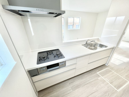 �L�b�`���@���������Ȃ���ł����Ƒ��Ƃ̉�b���y���߂�ΖʃL�b�`��