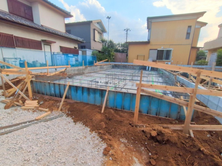 nOώʐ^@Q`Exterior`@ՐÂȏZnŎqĉƑɃsb^B̂UKȗ΂Ɍb܂ꂽGAŁARɕ܂ꂽ₩ȕ炵邽߂́AƂ肠ZĂ܂B