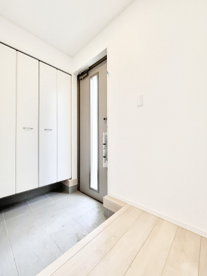 ���ց@�K���X�X���b�g�̓��������փh�A�������Ɍ���͂��Ă���܂�