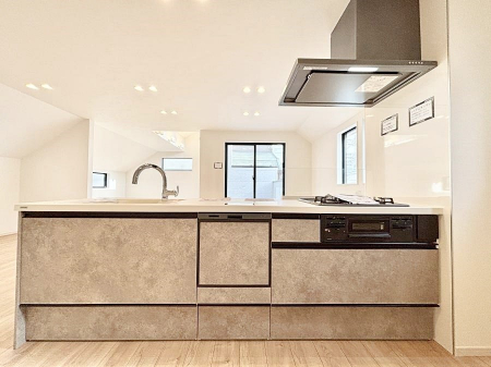 �L�b�`���@��Ƃ肠��L�b�`���ł͂��Ƒ��Ɗy�������������ł��܂��B