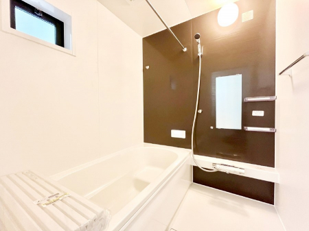 @`Bath Room`@͋C̗ŖɌătbVB@\tĂ̂ŗׂ̐@uŐ􂢏オ󕨂AJ̓VCCɂ邱Ƃ\łB