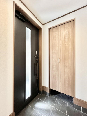 ���ց@������A�������`Entrance�`�@���ւ͉Ƃ̊�Ƃ����܂����䂪�Ƃ̃Z���X�����肰�Ȃ����������閣�͂��錺�֑�����y���݂̈�B�A���x�ɉƑ����ق��Ƃł���S�n�悢��ԑ������؂ł��ˁ�