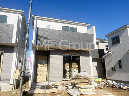 ���n�O�ώʐ^�@�O�ρ�B�������`Exterior�`  �ՐÂȏZ��n�Ŏq��ĉƑ��Ƀs�b�^���B  �����̂��U�������K�ȗ΂Ɍb�܂ꂽ�G���A�ŁA���R�ɕ�܂ꂽ���₩�ȕ�炵���������邽�߂́A��Ƃ肠��Z���������Ă��܂��B