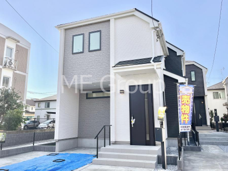 ���n�O�ώʐ^�@�O�ρ�C�������`Exterior�`  �ՐÂȏZ��n�Ŏq��ĉƑ��Ƀs�b�^���B  �����̂��U�������K�ȗ΂Ɍb�܂ꂽ�G���A�ŁA���R�ɕ�܂ꂽ���₩�ȕ�炵���������邽�߂́A��Ƃ肠��Z���������Ă��܂��B