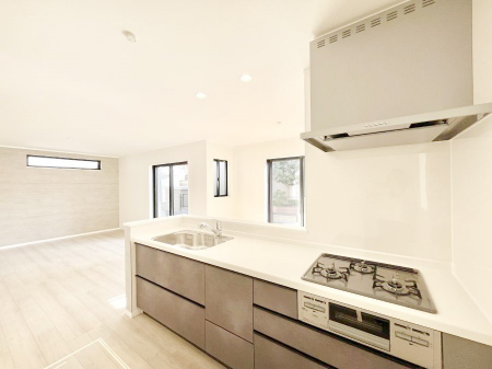 �L�b�`���@������C�������`Kitchen�`�@�u���������͉�����낤�v����ȃL�b�`���Ȃ�v�������藿�����ł����Ⴂ�܂��B�L�b�`������̓��r���O����]�ł��܂��B�Ƒ����Ȃ��邨�Ƃ������ɂ������܂��B