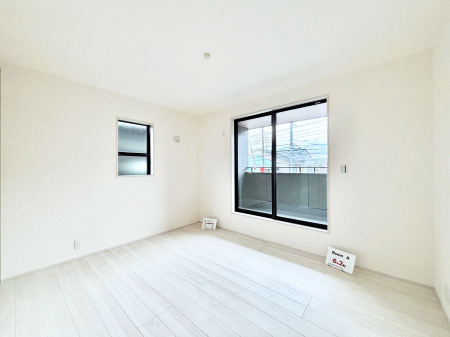 ���̑����ρ@������1�������`Bed Room�`2�ʍ̌����m�ۂ������邢�����́A���ʂ����ǂ��A��ϋ��S�n�̗ǂ���ԂƂȂ��Ă���܂��B�u�₩�ȕ��������ċN���钩�́A���K�����̎n�܂�ɁI