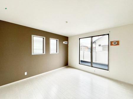 ̑ρ@`Bed Room`  ulvƂvwł肭낰QB  ̉Ǝ₨dɔꂽ̓tJtJ̃xbgŖĂBer{IĂKȍL