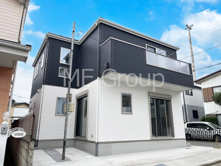 nOώʐ^@Oρ`Exterior`  ՐÂȏZnŎqĉƑɃsb^B  ̂UKȗ΂Ɍb܂ꂽGAŁARɕ܂ꂽ₩ȕ炵邽߂́AƂ肠ZĂ܂B