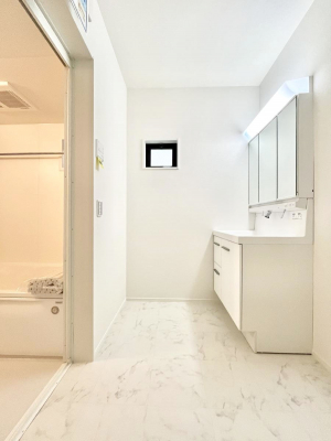 ���̑��@�������̂�����K��Ԃł��B�����̐g�x�x���C�����ǂ����g�������܂��B 