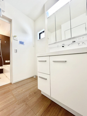 ���̑��@���������Ă���̂Ŏ��C�̑����ꏊ�ł����C���\���s���܂��B�����̐g�x�x���C�����ǂ��I