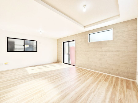 ���̑����ρ@������1�������`Living�`�@�����ɂ݂͂�Ȃ��W���A�H���Ɗy������b���n�܂�B�b�ɖ����ɂȂ肷���āA��������Y��锼�߂��ɂȂ��Ă��܂��B����ȑ��̊Ԃ̍K�������������Ă����ꏊ�ł��肽���B