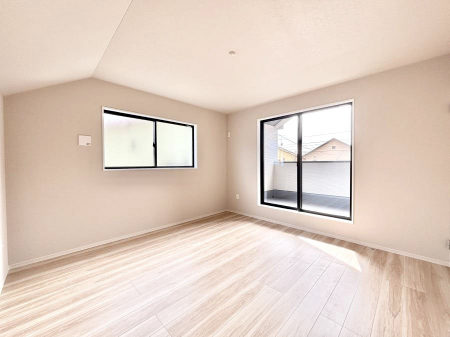 ���̑����ρ@�������P�������`Bed Room�`  �u��������������l�v�Ƃ��v�w�ł�����肭�낰��Q���B  �����̉Ǝ��₨�d���ɔ�ꂽ���̓t�J�t�J�̃x�b�g�Ŗ�����Ă��������B�e���r��{�I�������Ă����K�ȍL����������