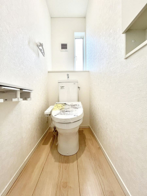 �g�C���@�������R�������`Toilet�`�@�������̂��鐅����g�C���̓E�H�V�����b�g�t���ł����g�C���͖����g�킴��𓾂Ȃ����́B����������ۂ������ł��ˁB�g�C����2��������̂Œ��̍��G���ɕ֗��ł��I