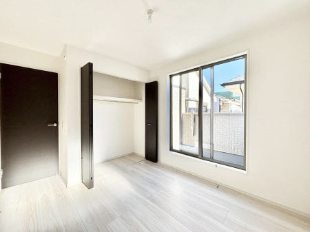 ���̑����ρ@������1�������`Bed Room�`�@�o���R�j�[����̍̌��Œ����X�b�L���ڂ��o�߂����ł��ˁI���₩�Ȍ����������ގ����ɂ́A���₩�Ȏ��Ԃ�����܂��B�z�̌b�݂���������A���������ʕ����ƂĂ��ǂ��Z�܂���