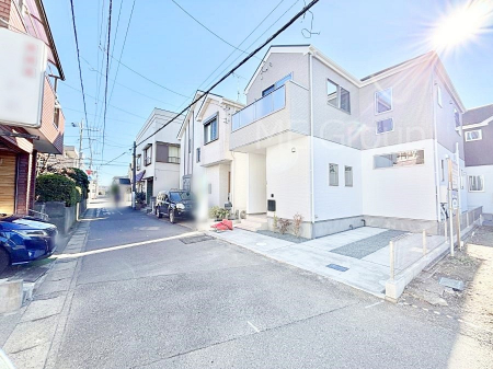 ���n�O�ώʐ^�@�O�ρ`Exterior�`�@�O�ʓ��H�͊ՐÂȏZ��n���͂���Ԓʂ�̏��Ȃ����H�B���Ԃ̏o��������炭�炭�ł��I���s���_�E���n���w�̂���]�́A���C�y�ɂ��₢���킹���������I