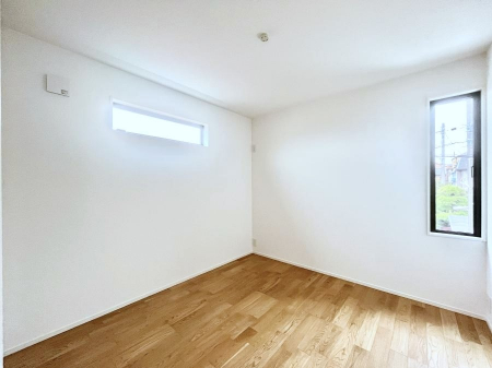 q@No.1`Bed Room`@؂̉肪₳t[O͈炬炷vCx[gԁB߂̃t[Oł̂ŁAǎƂ}b`AXɍLĂʂB