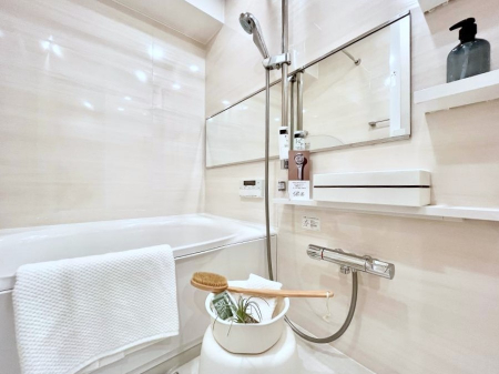 �����@����̔�������Ă���閾�邢�������̂���o�X���[��  