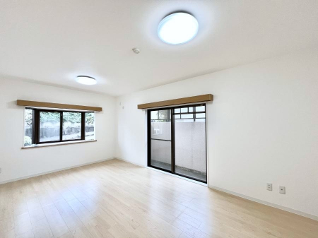 Q@g₷`ŃxbgƋ̒uɂ邱Ƃ܂B   