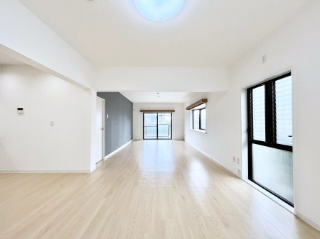 ̑ρ@傫ȑ炽Ղ̗zƕ郊rO  