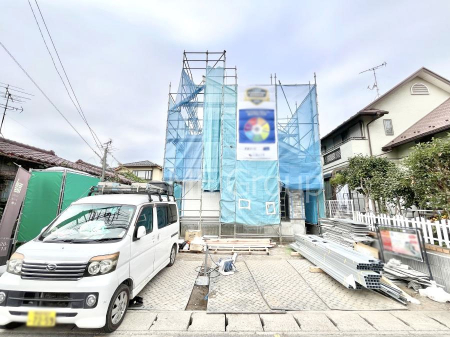 nOώʐ^@Oρ`Exterior`  ՐÂȏZnŎqĉƑɃsb^B  ̂UKȗ΂Ɍb܂ꂽGAŁARɕ܂ꂽ₩ȕ炵邽߂́AƂ肠ZĂ܂B