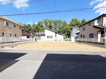 nOώʐ^@OρAEB`Exterior`  ՐÂȏZnŎqĉƑɃsb^B  ̂UKȗ΂Ɍb܂ꂽGAŁARɕ܂ꂽ₩ȕ炵邽߂́AƂ肠ZĂ܂B