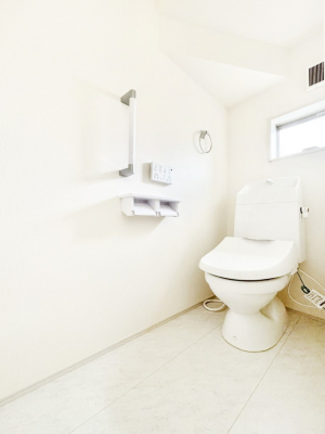 �g�C���@�����`Toilet�`�@�Y��E�X�b�L���E���K�ȃE�H�V�����b�g�t�g�C���ł��낰���Ԃł��B�g�C���͖����g�킴��𓾂Ȃ����́B����������ۂ������ł��ˁB�g�C����2��������̂Œ��̍��G���ɕ֗��ł��I