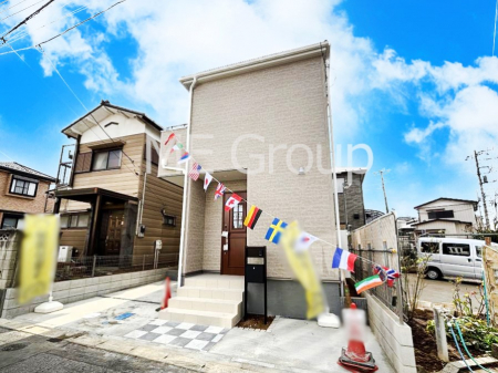 ���n�O�ώʐ^�@�O�ρ`Exterior�`  �����̂��U�������K�ȗ΂Ɍb�܂ꂽ�ՐÂȏZ��n�́A�L�ѐL�уX���[���C�t�������Ă���܂��B���R�L�x�ȋG�߂̈ڂ낢��g�߂Ɋ�������A�q��ĂɓK�������ł��B