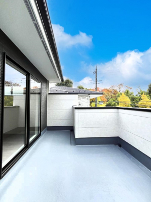 �o���R�j�[�@�������P�������`Balcony�`  �o���R�j�[�͉������z���������݁A���z�c����󕨂��C�����悭�������Ƃ��ł��܂��B  �g���₷���J���I�ȃo���R�j�[�ł����z�����������Ղ�~�蒍���A�o���R�j�[�t���Z�܂��B  