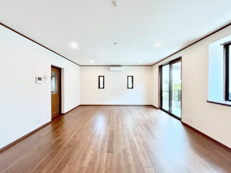 rO@Ƒc̎ԂȂ났̃rO_CjOB   