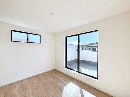 ���̑����ρ@�o���R�j�[���J�������v���X���Ă����m��