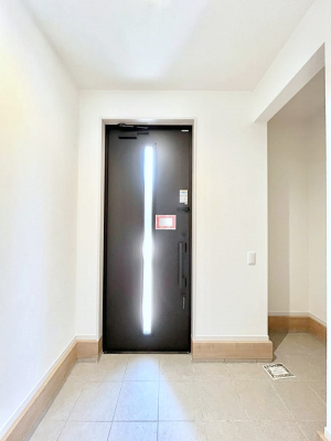 ���ց@�V���[�Y�C���N���[�N�t���̌��ցB�Ƒ��S���̌C��J��Ȃǂ���������[�ł��܂��B