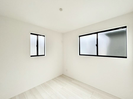 ���̑����ρ@�����`Bed Room�`  �u��������������l�v�Ƃ��v�w�ł�����肭�낰��Q���B  �����̉Ǝ��₨�d���ɔ�ꂽ���̓t�J�t�J�̃x�b�g�Ŗ�����Ă��������B�e���r��{�I�������Ă����K�ȍL����������