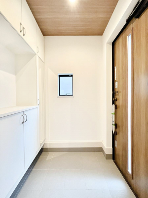 ���ց@�����`Entrance�`�@���ւ͉Ƃ̊�Ƃ����܂����䂪�Ƃ̃Z���X�����肰�Ȃ����������閣�͂��錺�֑�����y���݂̈�B�A���x�ɉƑ����ق��Ƃł���S�n�悢��ԑ������؂ł��ˁ�